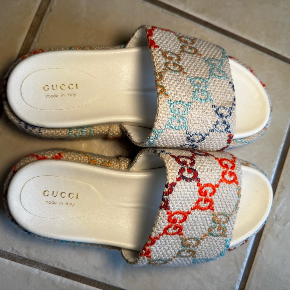 Multicolored Monogram Patterned Platform Slides S… - image 2